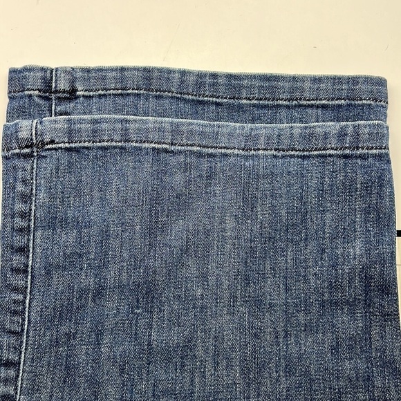 St. John Sport Boot Cut Size 8 - Picture 12 of 16